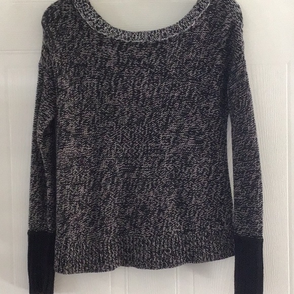 Sweater - Picture 3 of 6